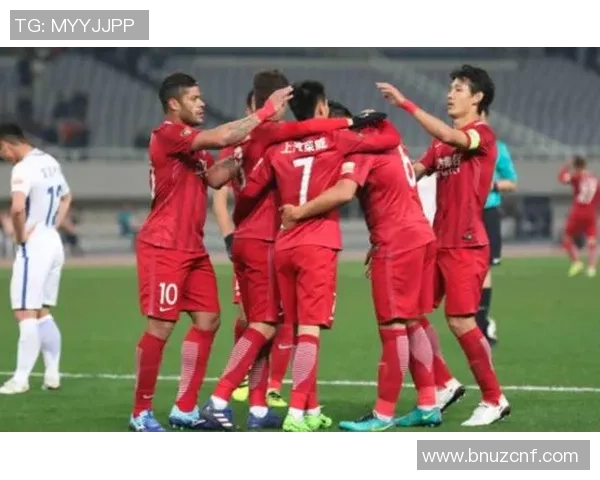 回顾中国足球历史上的璀璨明星与他们的传奇故事